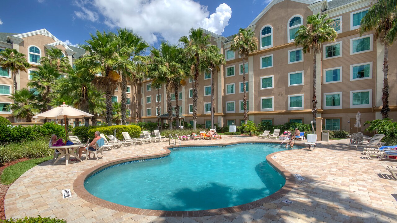 Hawthorn Suites