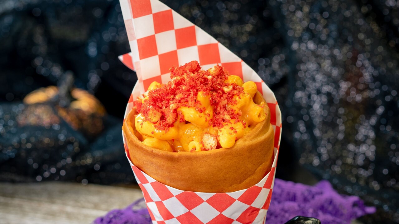 Slow burnin mac and cheese cone