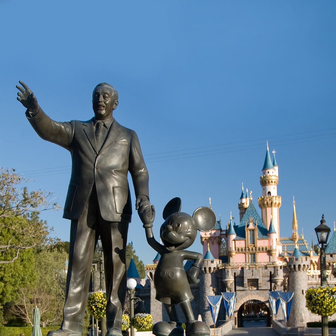 zomer stortbui knijpen Southern California Disneyland Tour - Escape | Adventures by Disney
