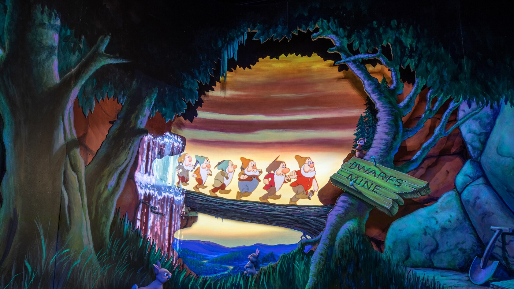 Snow White&#039;s Enchanted Wish | Rides &amp; Attractions | Disneyland Park
