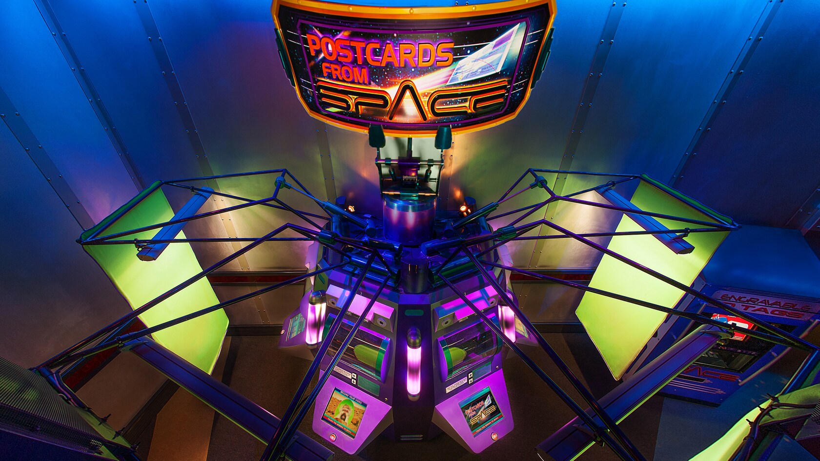 Stand Postcards from Space d'un Advanced Training Lab d'EPCOT