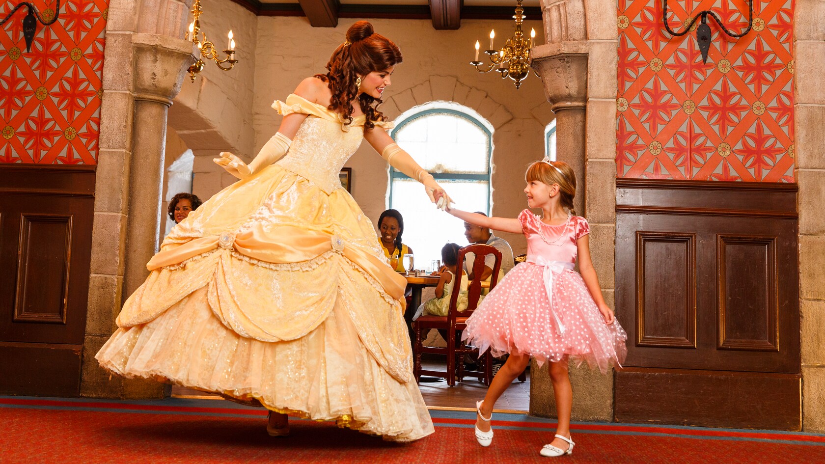 Orlando: Akershus Retomará Almoço e Café da Manhã com Princesas Disney
