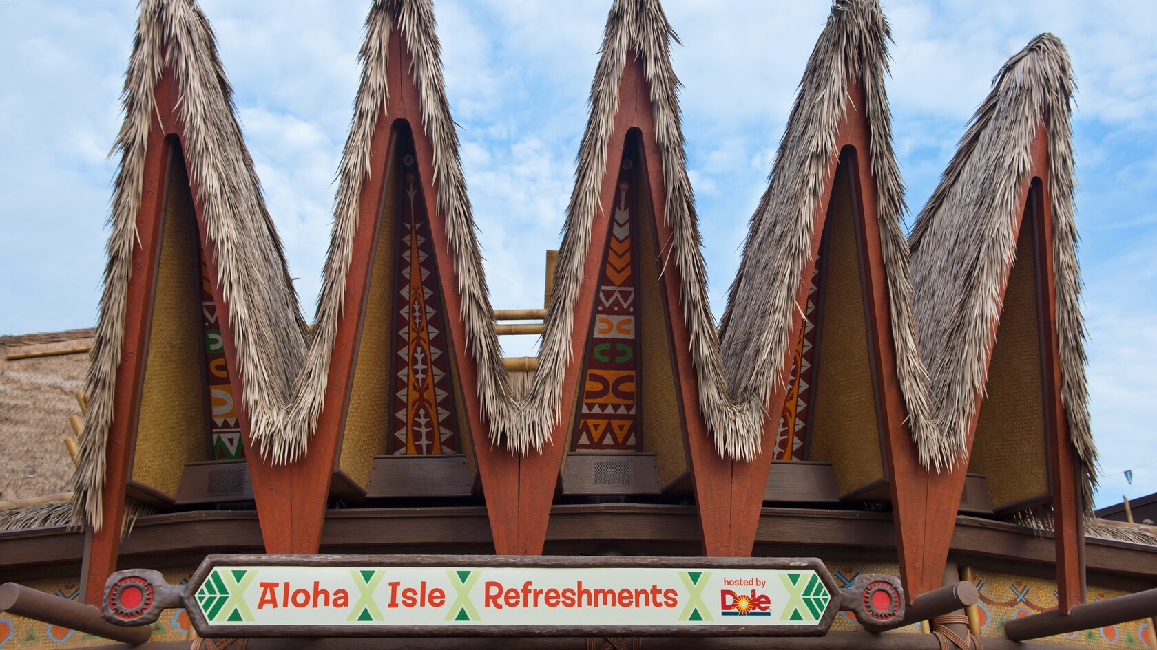 Visite o novo lar com temática da Polinésia da Aloha Isle, uma popular lanchonete no Walt Disney World Resort.
