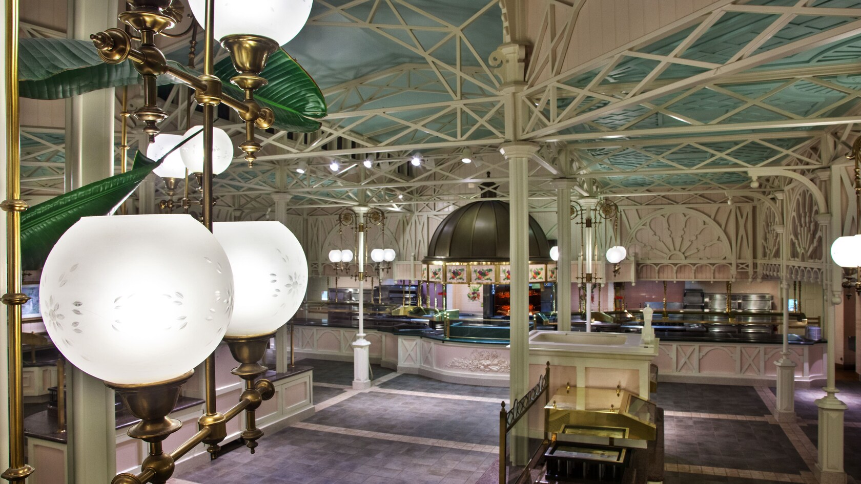 The Crystal Palace Walt Disney World Resort