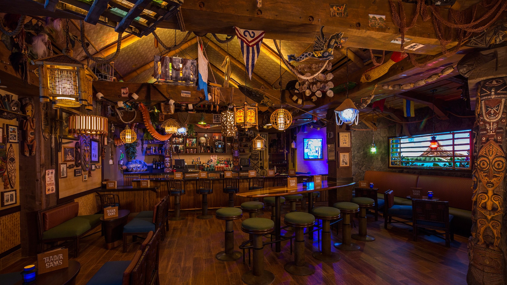 Trader Sam's Grog Grotto and Tiki Bar | Walt Disney World Resort