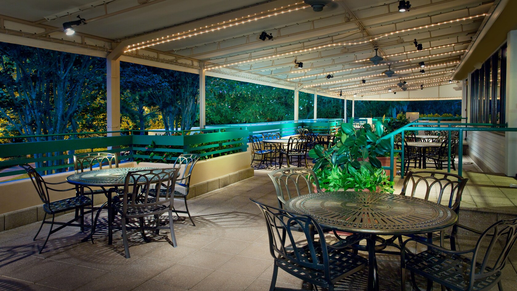 The Turf Club Bar & Grill Walt Disney World Resort