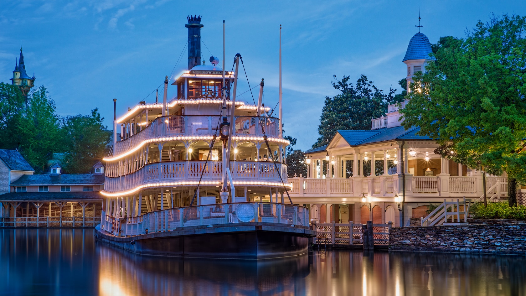 Liberty Square Riverboat | Magic Kingdom Attractions | Walt Disney