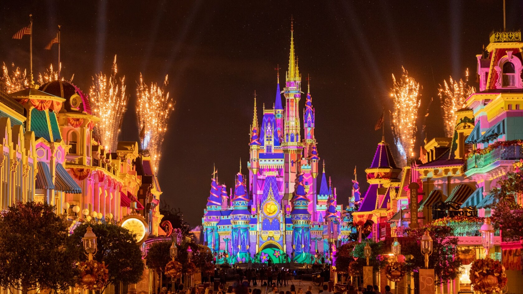 Disney Enchantment - A New Nighttime Spectacular featuring Fireworks, Disney Music, Enhanced 