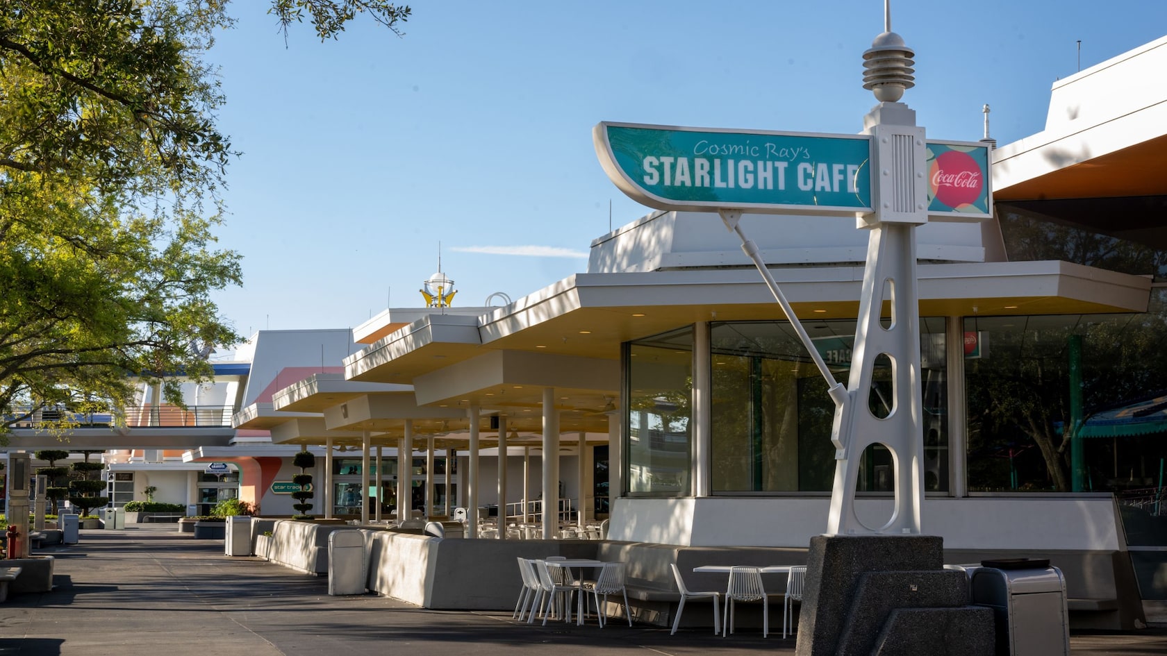 The Cosmic Ray's Starlight Café sign at its entrance
