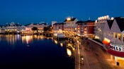Disney’s BoardWalk iluminado por la noche Disney’s BoardWalk iluminado por la noche