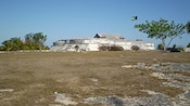 Exterior circular de piedra de la fortaleza Fincastle en Nassau, Bahamas