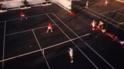 La red de una cancha de tenis, de cerca