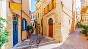 Um antigo edifício de pedra em Chania, Grécia