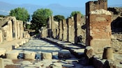 Via Stabiana em Pompeia, Itália
