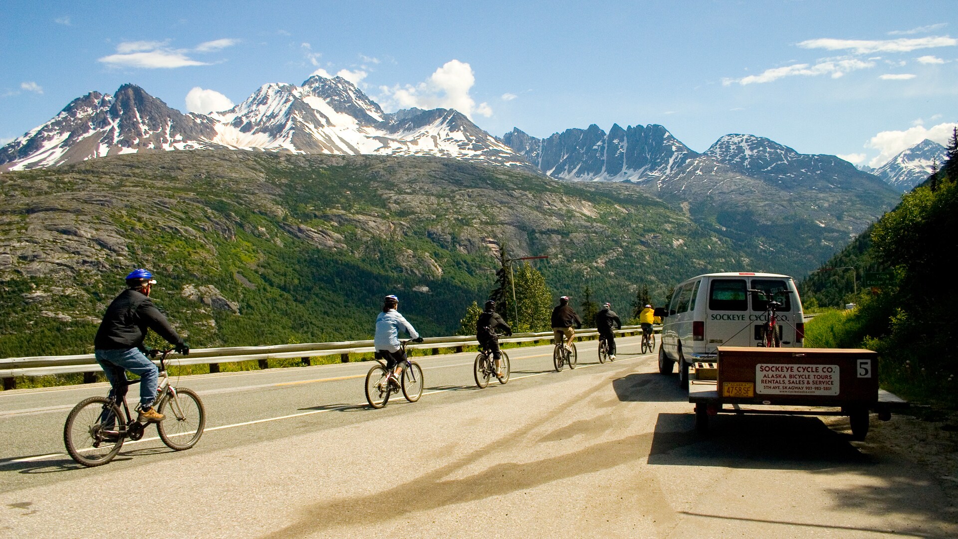 best bicycle tour locations