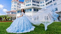 Signature Portrait Session: Disney's Grand Floridian Resort & Spa