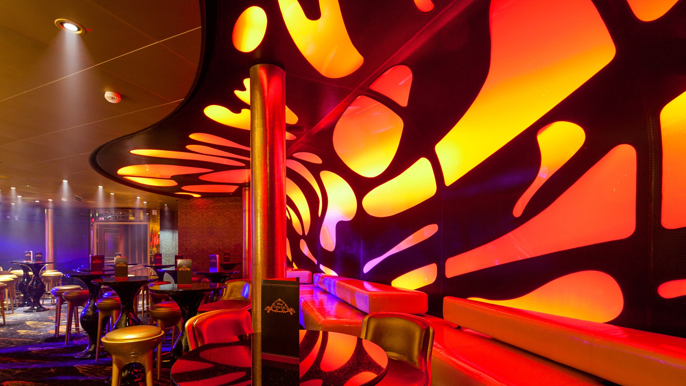 Evolution & Lounges Disney Cruise Line