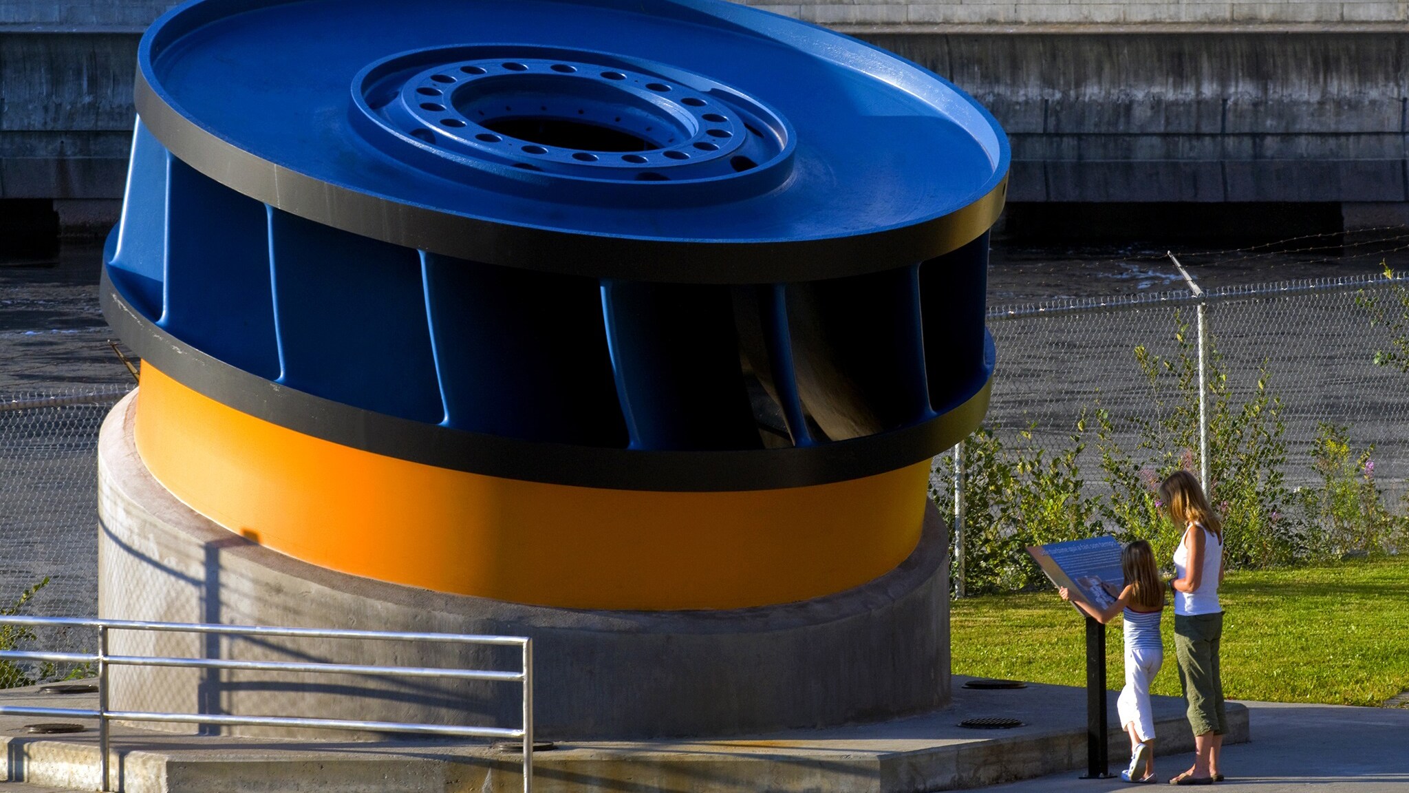 Heritage Tour of Manic2 Dam Disney Cruise Line