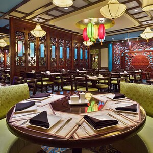 Reserve seu lugar no restaurante Nine Dragons