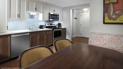 The kitchen and dining area in a Resort villa