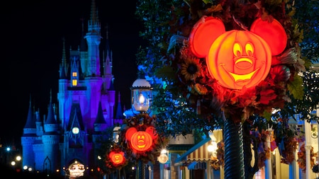 Mickey S Not So Scary Halloween Party Walt Disney World Resort