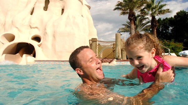 Complimentary Alternative Pool Use | Disney Vacation Club