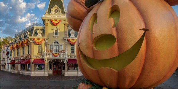 Halloween pumpkin decorations on Main Street, USA at the Disneyland Resort