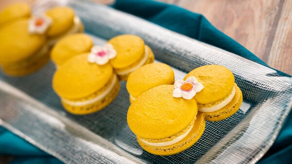 Minnie Mouse shaped macarons from Sunshine Seasons at the Epcot International Flower & Garden Festival