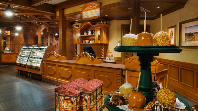 Caramel apples on a display table