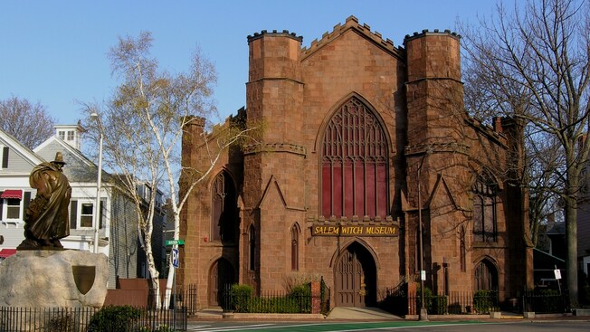 The façade of the building that houses the Salem Witch Museum
