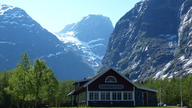 Jostedalen Glacier & Wilderness Day At Kjenndalen Lake