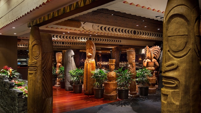 Hawaiian for family, 'Ohana boasts a South Seas vibe that offers an island of adventurous eats, served family-style in a delightful, tropical setting of warm woods, lush plants and impressive tiki gods.