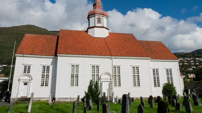 Exterior de la iglesia Eid Church en Nordfjordeid