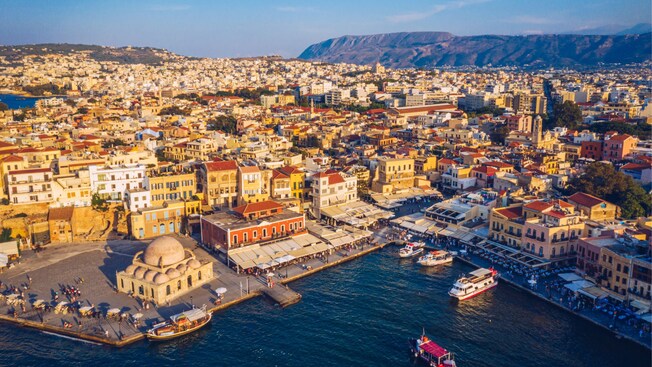 O antigo porto veneziano de Chania