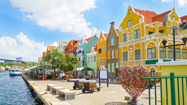 Colonial buildings by the port of Willemstad in Curaçao Colonial buildings by the port of Willemstad in Curaçao