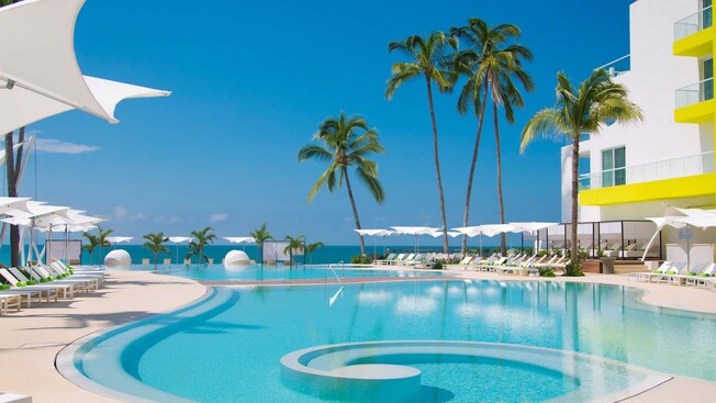 Seaside swimming pool at Krystal Grand in Puerto Vallarta