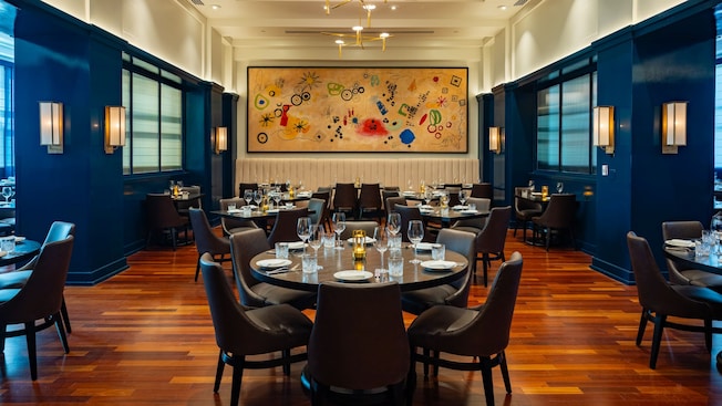 The dining room at Bourbon Steak, a Michael Mina Restaurant