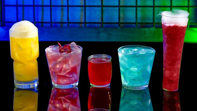 A selection of alcoholic Star Wars themed drinks available at Oga’s Cantina in Disney’s Hollywood Studios, including Fuzzy Tauntaun, Bespin Fizz and more
