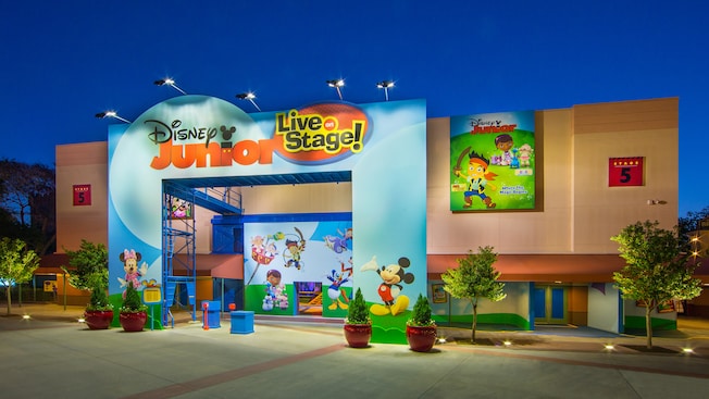 The outside of Disney Junior Live on Stage
