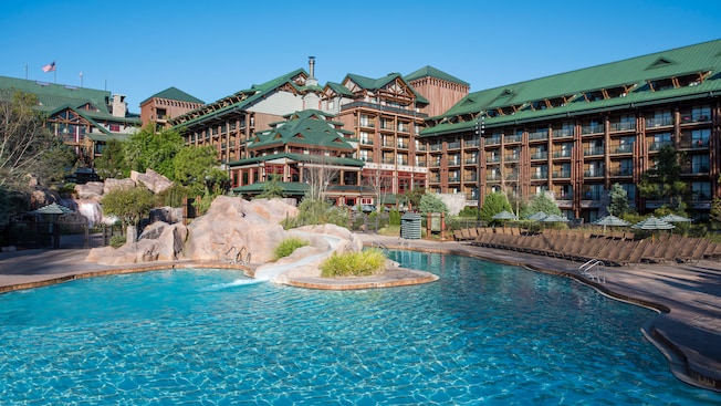 Copper Creek Villas & Cabins at Disney's Wilderness Lodge