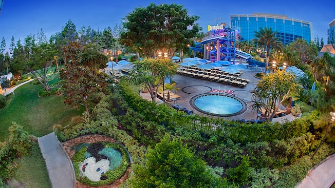 Disneyland Hotel — foto 5