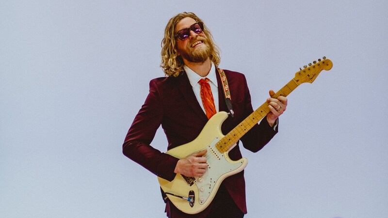 O cantor Allen Stone