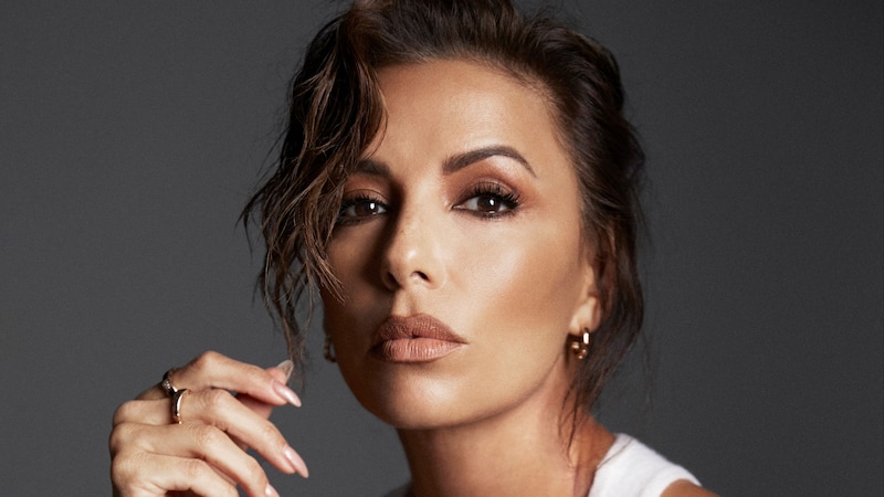 Actress Eva Longoria posing for a portrait