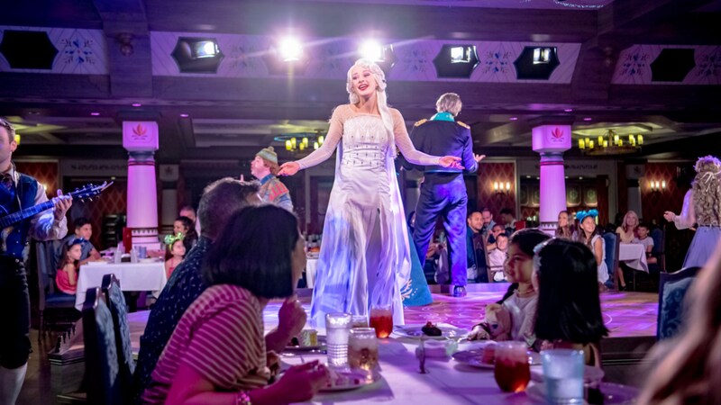 Guests dining at Arendelle, A Frozen Dining Adventure