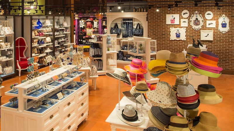An accessories boutique displays women’s hats, jewelry and hand bags
