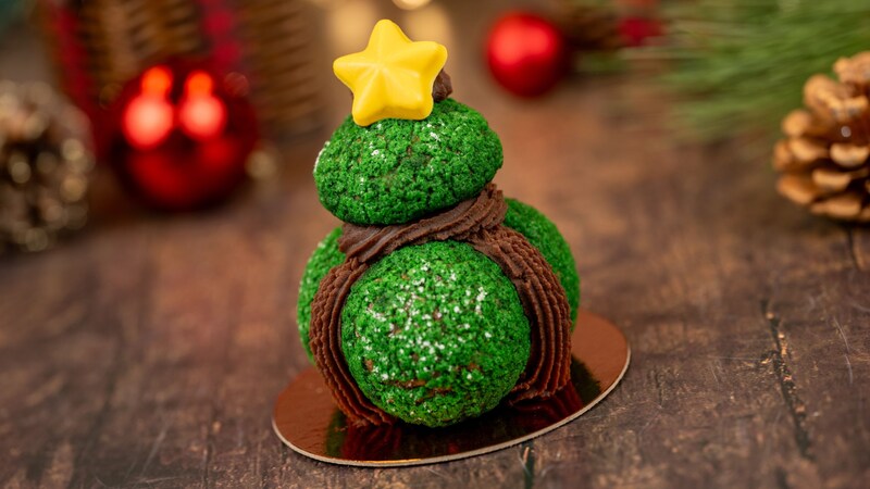   The Mini Christmas Croquembouche from Amorette’s Patisserie	