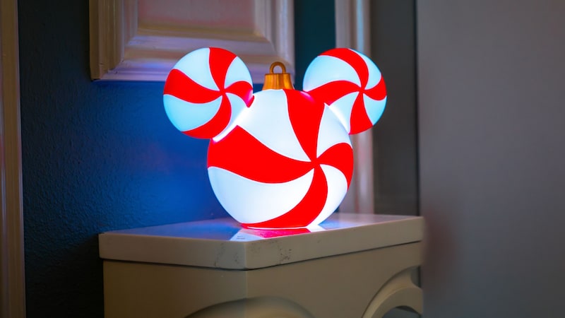 A Mickey icon ornament tabletop lamp