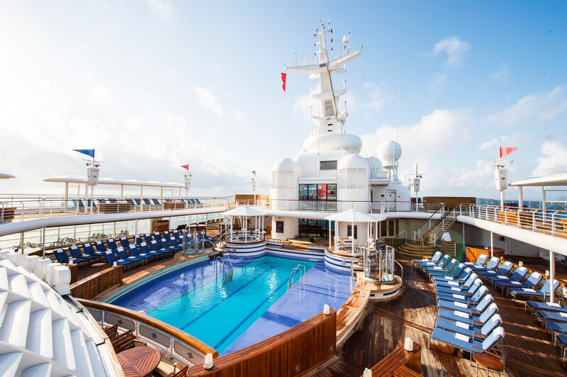 The Quiet Cove Pool with hot tubs and deck chairs