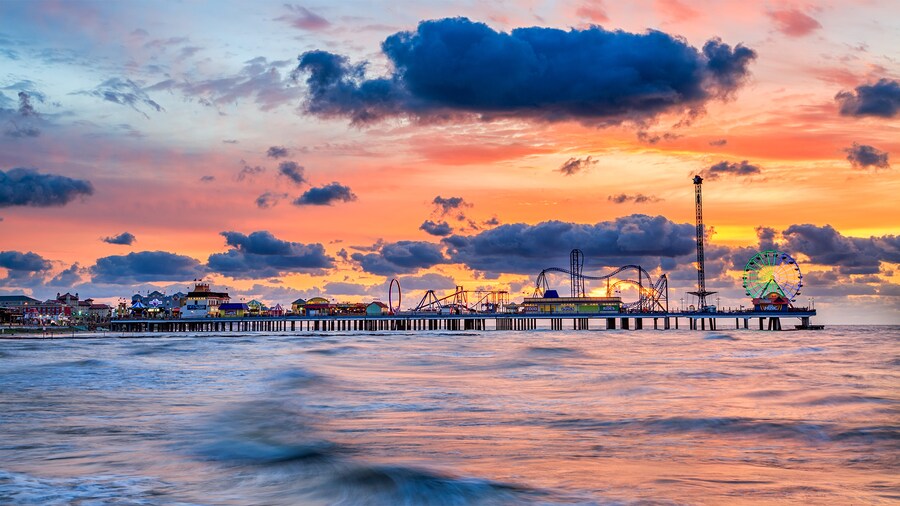 Disney Cruise vs Royal Caribbean: Which Is Better for Families?