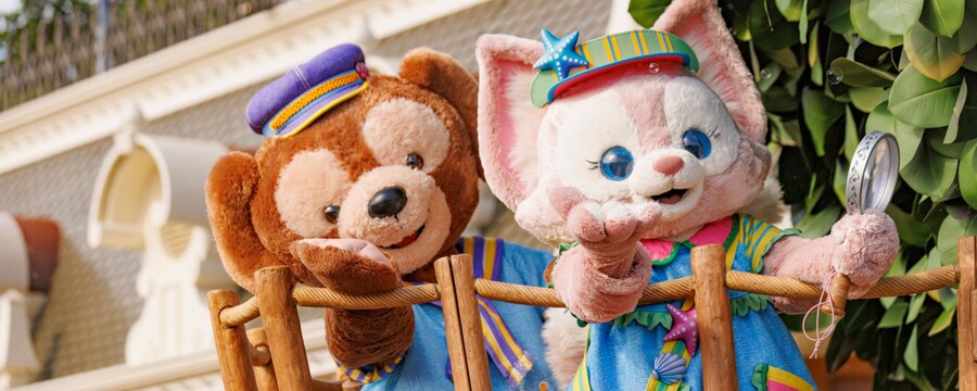 disney-premier-access-friendtastic-duffy-month